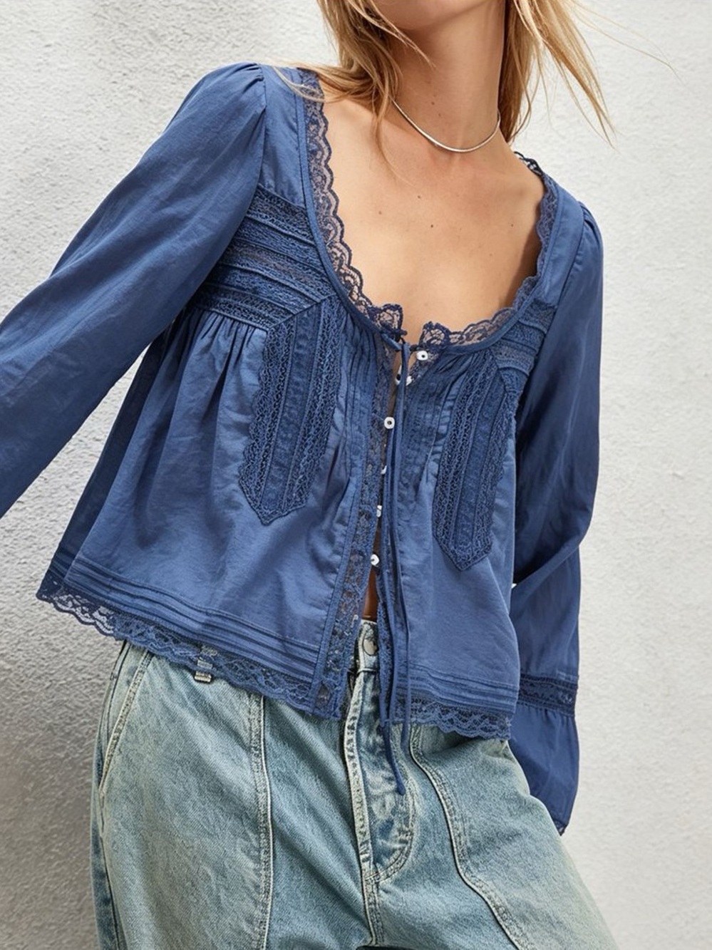 No label Blue Lace-Trim Button Front Women’s Top